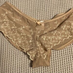 DKNY sheer / lace panties Sz: M
